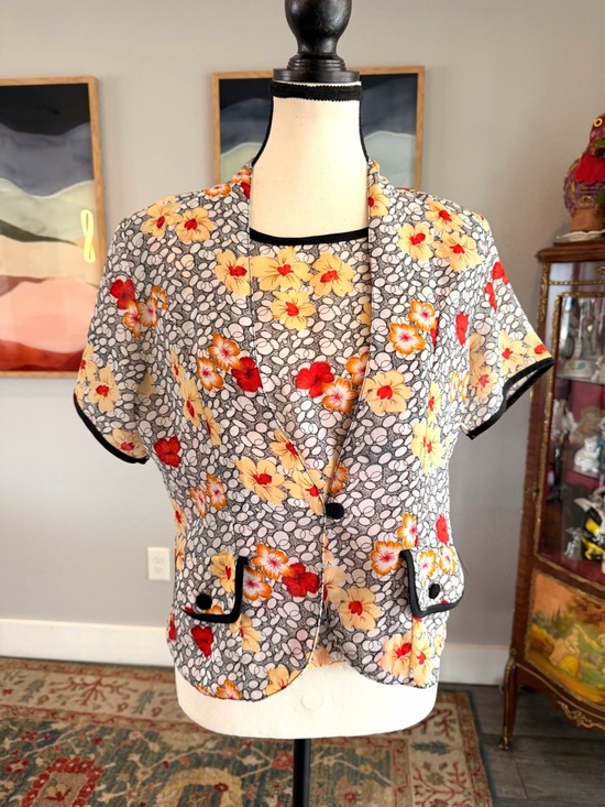 Vintage Jackets & Blazers - Vintage Yellow & Red Floral Short Sleeve Tank and Topper